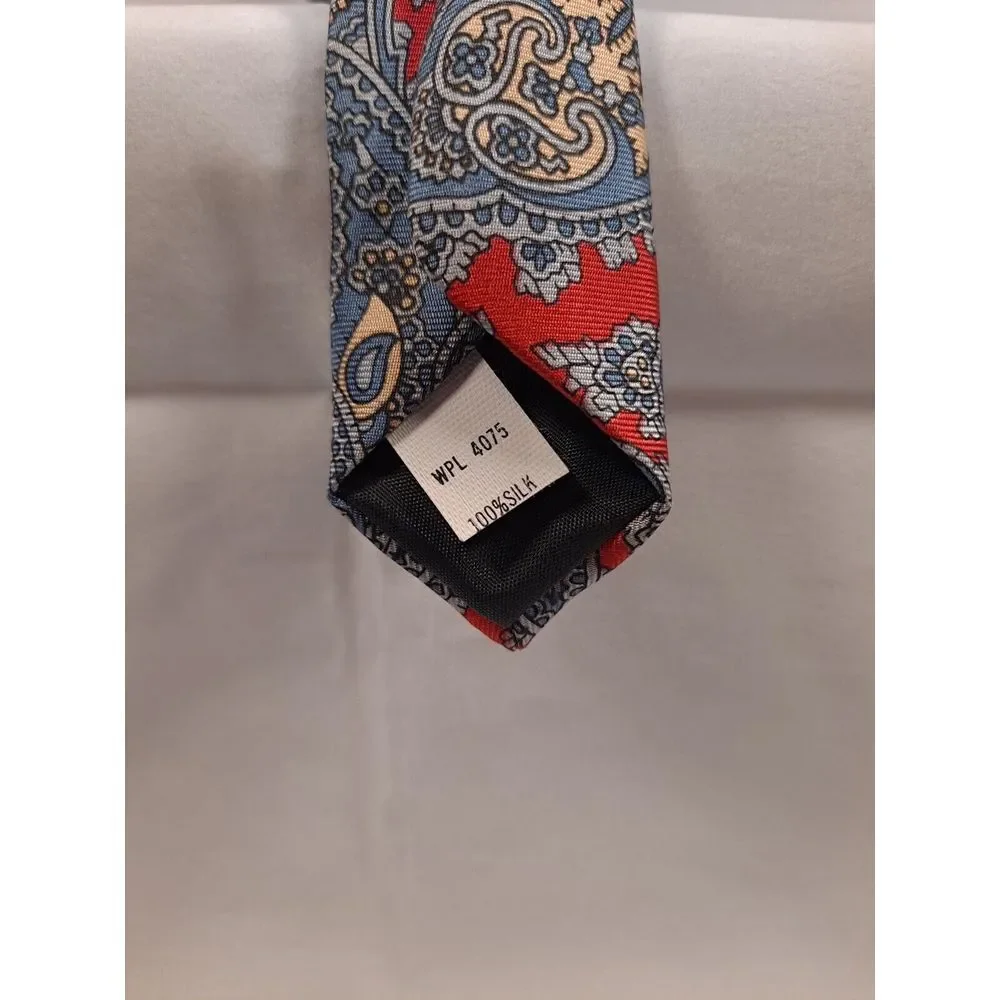 Wembley Men's Red Paisley Print  Silk Tie‎
